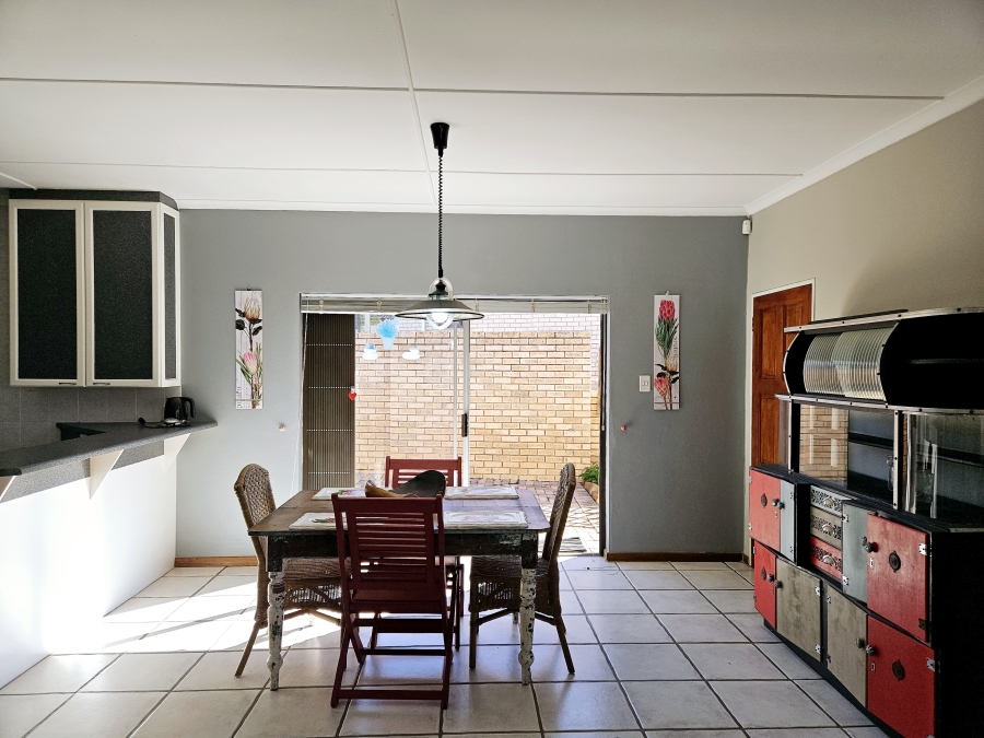 3 Bedroom Property for Sale in Wavecrest Eastern Cape